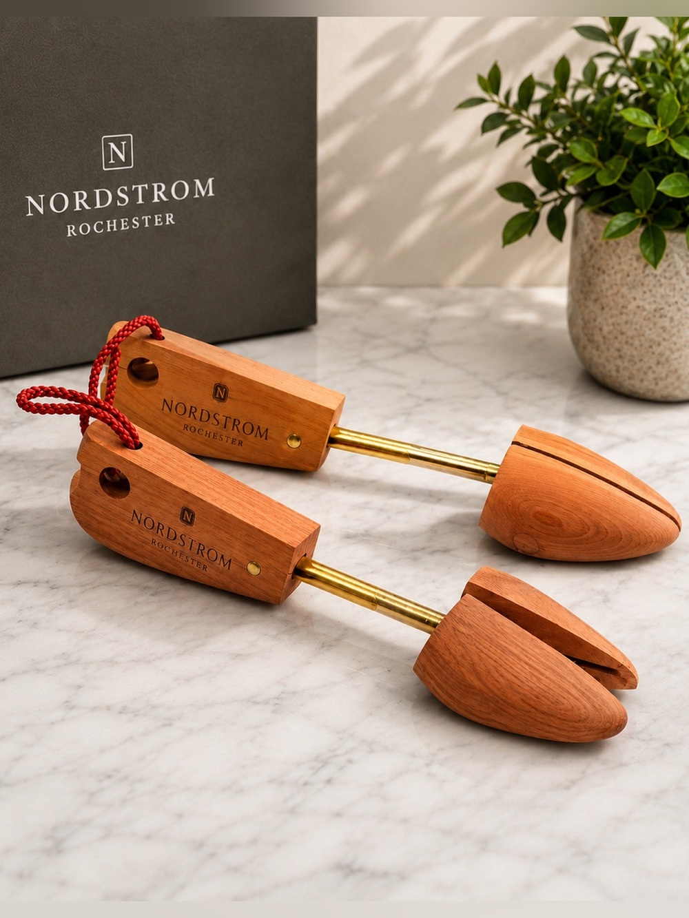 Rochester Shoe Tree Co Cedar Wooden Shoe Trees Women’s Size Medium Nordstrom